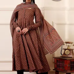 DIVASTRI Women Ethnic Motifs Printed Empire Kurta with Trousers & With Dupatta image 5