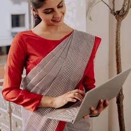 Moda Rapido Beige Colourblocked Pure Cotton Block Print Sarees image 2