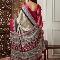 Sangria Printed Saree With Blouse Piece image 3