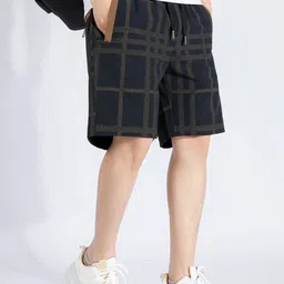 StyleCast x Revolte Men Checked Mid-Rise Regular Fit Shorts image 5