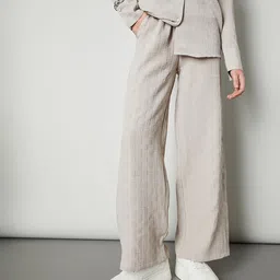 max Women Trousers image 1