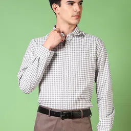 V-Mart Men Spread Collar Grid Tattersall Checked Formal Shirt image 4