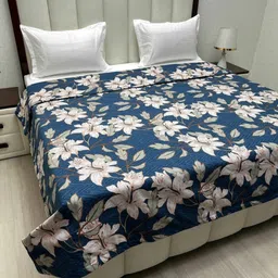 Pure Decor Blue & White Floral Microfiber AC Room 233 GSM Double Bed Comforter-image-20