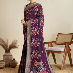Mitera Floral Printed Saree And Matching Blouse PIece image 4