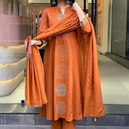 Fabinn Women Ethnic Motifs Embroidered Regular Thread Work Kurta with Trousers & With Dupatta image 2