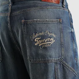 Tommy Hilfiger Men Relaxed Fit Mid-Rise Light Fade Cotton Jeans image 5