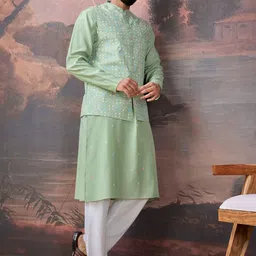 House of Pataudi Printed Kurta & Trouser With Nehru Jacket image 4