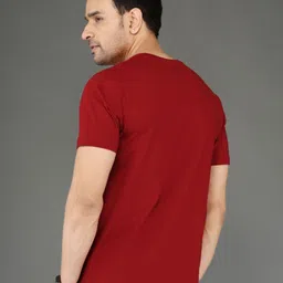 NOBLE HUSTLE Men Graphic Printed Round Neck Cotton T-shirt image 3