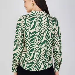 street22 Women Regular Fit Printed Casual Shirt image 2