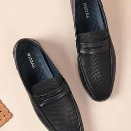 Regal Men Textured Leather Formal Loafers-picture-13