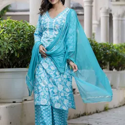 PARTHVI Floral Printed Thread Work Straight Kurta With Trousers & Dupatta image 1