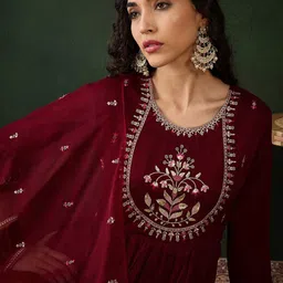 Sangria Floral Yoke Design Pleated Sequinned Kurta With Trousers & Dupatta image 2