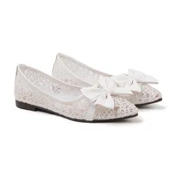 Lavie Women Embellished Party Mojaris with Bows Flats image 4