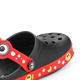 Hoppa Kid Printed Clogs image 4