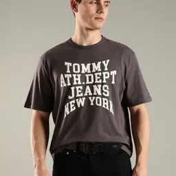 Tommy Hilfiger Men Typography Printed Round Neck Cotton Relaxed Fit T-shirt-picture-41