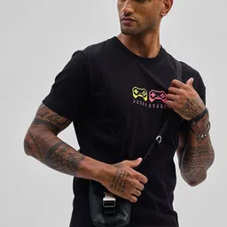 Snitch Men Printed Slim Fit T-shirt image 3