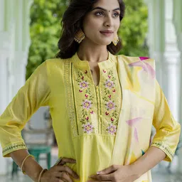 VredeVogel Floral Embroidered Regular Chanderi Silk Straight Kurta With Trouser & Dupatta image 3
