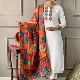 SDK FASHION Women Ethnic Motifs Embroidered Regular Thread Work Kurta with Trousers & With Dupatta-picture-19