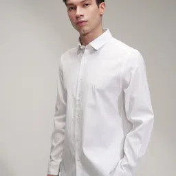 HIGHLANDER Men Slim Fit Textured Spread Collar Formal Shirt image 5