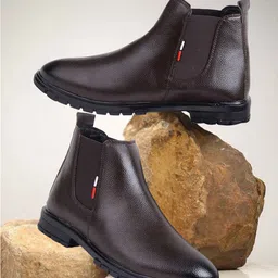 Zixer Men Textured High-Top Block-Heeled Chelsea Boots image 4