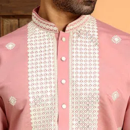 KRAFT INDIA LUXE Ethnic Motifs Yoke Design Mandarin Collar Kurta image 3