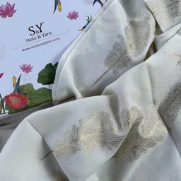 Stole & Yarn Unisex Printed Woolen Stole image 3