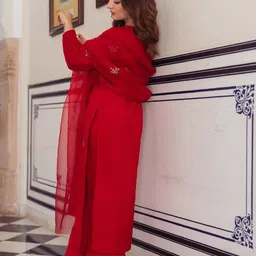 DIVASTRI Women Ethnic Motifs Embroidered Regular Thread Work Kurta with Trousers & With Dupatta image 2