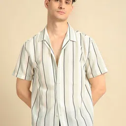 Voroxy Men Relaxed Cuban Collar Vertical Striped Polycotton Casual Shirt-image-32