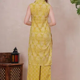 Jyoti Printed Regular Shirt Collar Pure Cotton Straight Kurta with Palazzos image 5