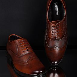 NEW LIMITS Textured Pointed-Toe Loafers-picture-49