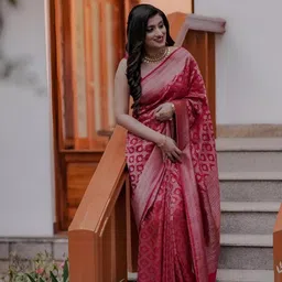 VASTRAHUT Ethnic Motifs Woven Design Banarasi Saree image 2