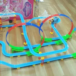 kiditos Electric Engine Train Track Set Self-Assemble Multi-Level Track Builder (Big) image 2