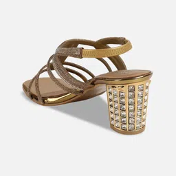 Mochi Women Ethnic Embellished Open Toe Flats with Bows image 5