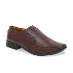 Groofer Men Formal Slip-On Shoes image 3