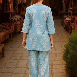 JANOI Women Ethnic Motifs Printed Regular Kurti with Trousers image 2