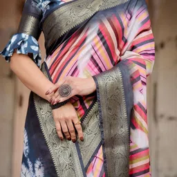 MAHARANI COUTURE Printed Zari Banarasi Saree image 3