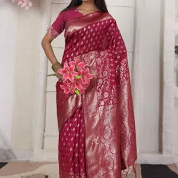 HERE&NOW Woven Design Zari Silk Blend Handloom Banarasi Saree image 4