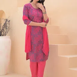Label Khoj Floral Printed Thread Work Straight Kurta With Trousers & Dupatta image 2