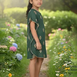 BAESD Print Ethnic Longline Top image 2