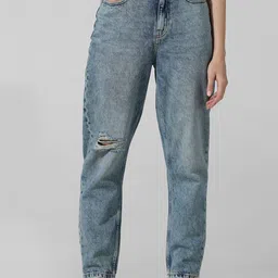 ONLY Women Straight Fit High-Rise Mildly Distressed Heavy Fade Jeans-picture-33