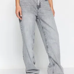 Trendyol Women Clean Look Heavy Fade Jeans-picture-10