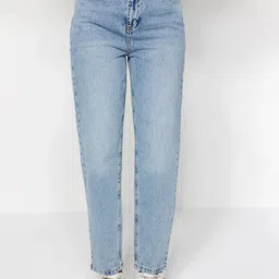 Trendyol Women Mid-Rise Pure Cotton Heavy Fade Jeans-picture-39