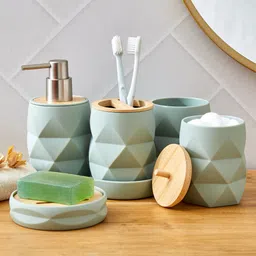 Home Centre Green Solid Plastic Bath Accessories Set image 4