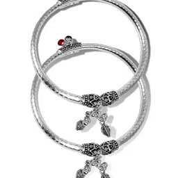 Adhvik Silver-Plated Artificial Beaded Ghungroo Leg Payal Kada Anklet image 2