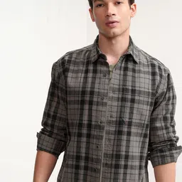 HIGHLANDER Men Spread Collar Tartan Checked Cotton Casual Shirt-image-39