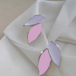 VAGHBHATT Silver-Plated Leaf Shaped Enamelled Studs-picture-22
