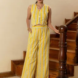 FIORRA Printed V Neck Waistcoat with palazzos Co-Ords-picture-21