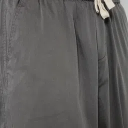 SHOWOFFFF Men Straight Fit Low-Rise Parallel Trousers image 3