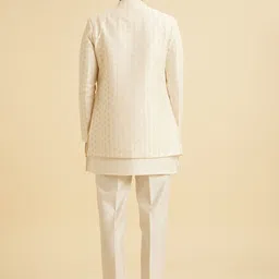 Manyavar Men Embroidered Mandarin Collar Sherwani Set image 3