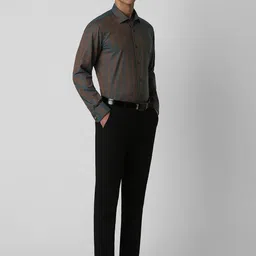 Van Heusen Men Spread Collar Solid Cotton Formal Shirt image 5